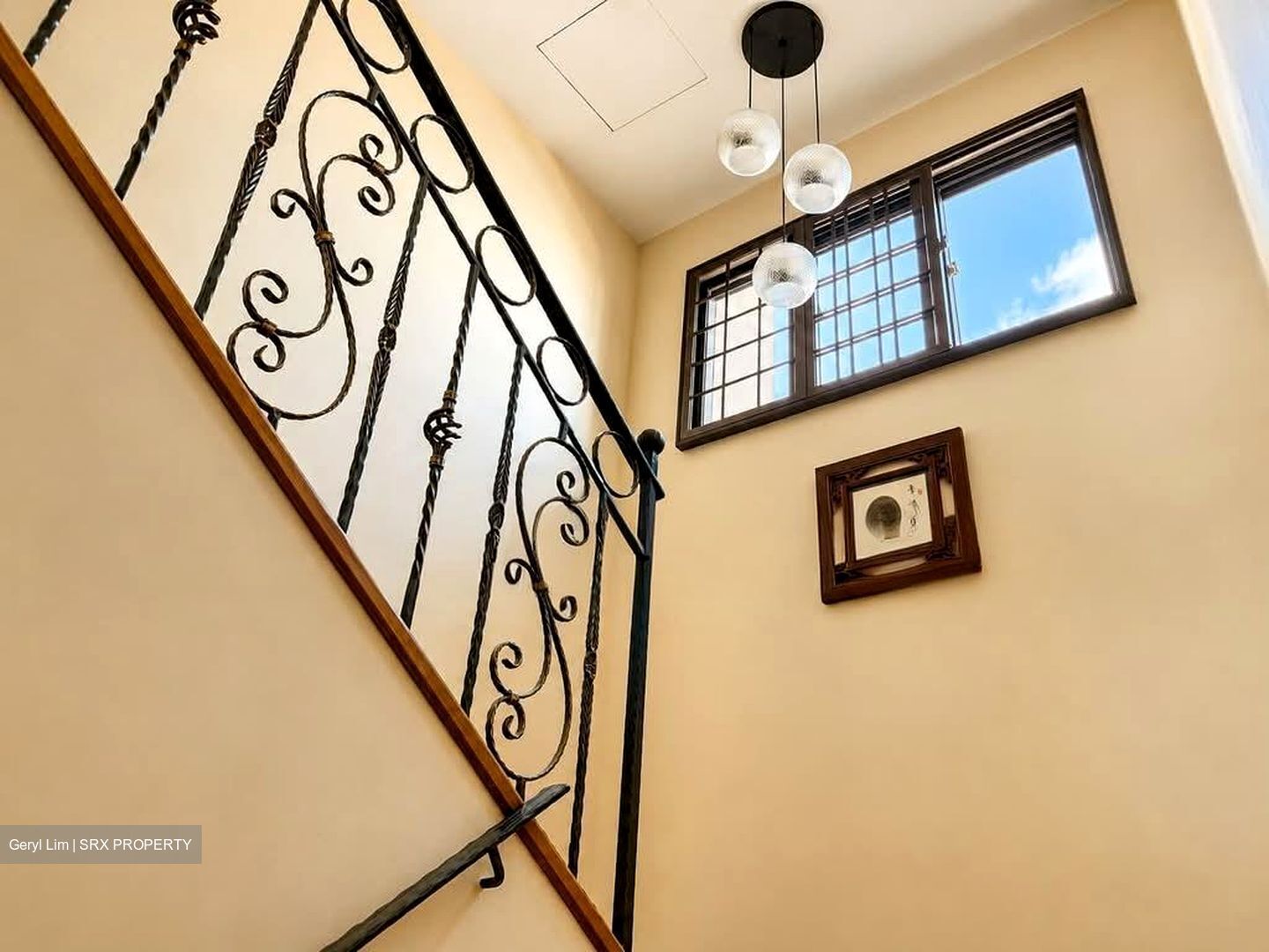 Lorong G Telok Kurau (D15), Terrace #576050421